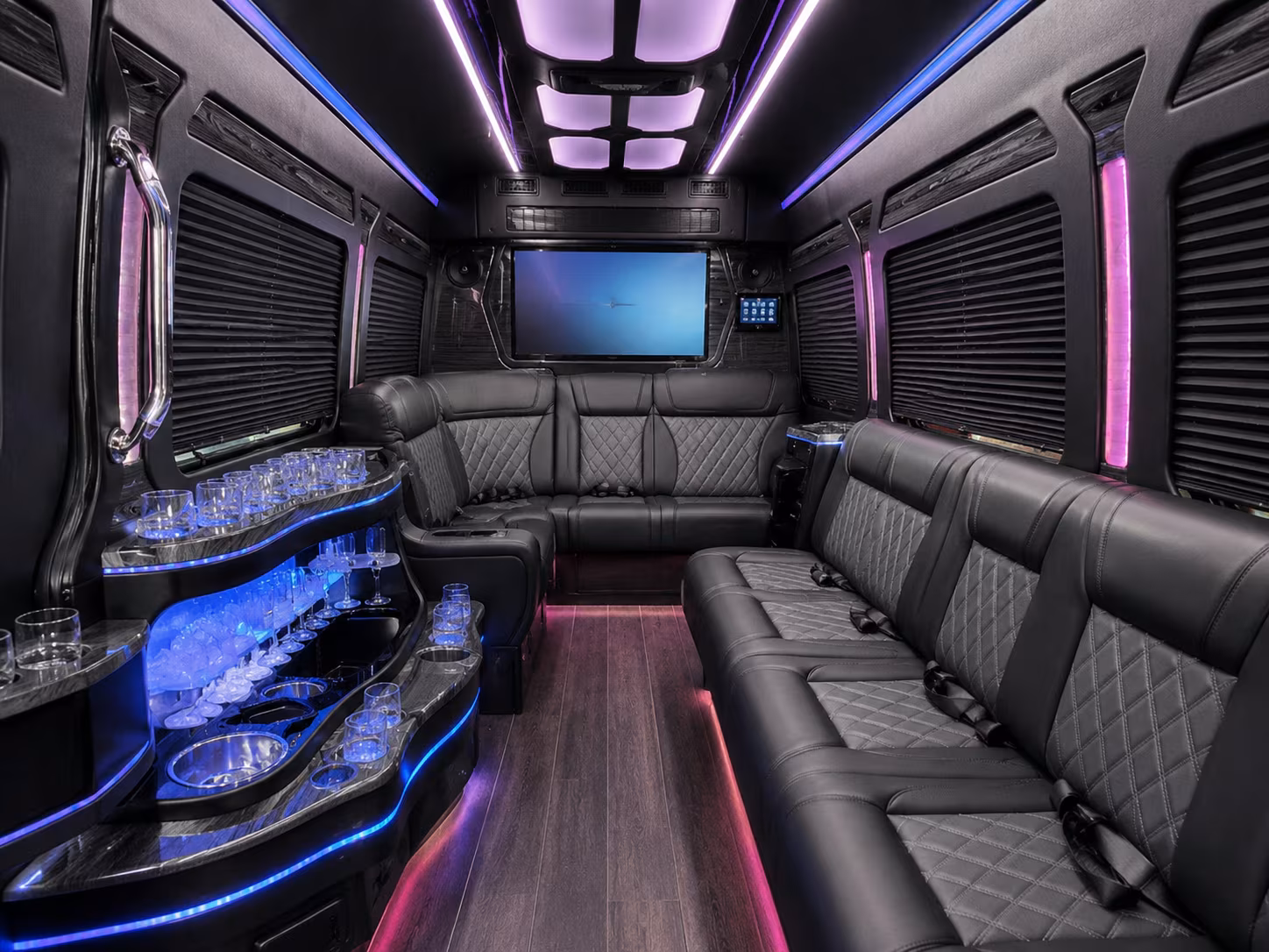 bus rental options for chattanooga trips