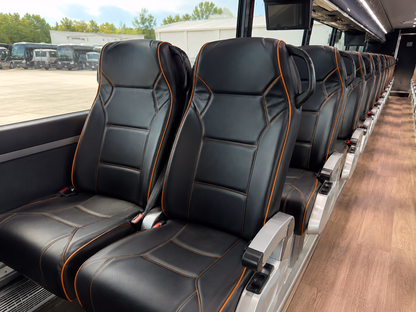 chattanooga construction and film crew shuttle buses
