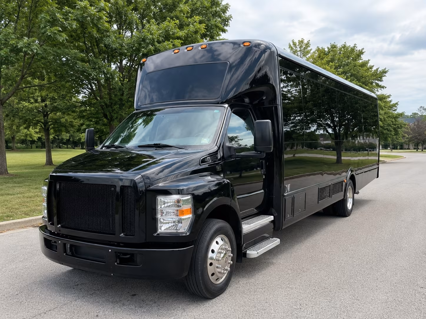 rent a chattanooga prom party bus or charter bus today