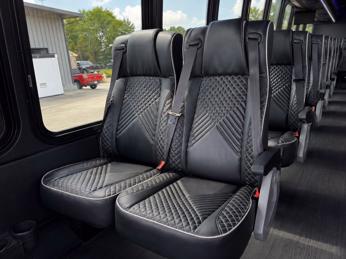 shuttle services for airline crews and airport staff in chattanooga